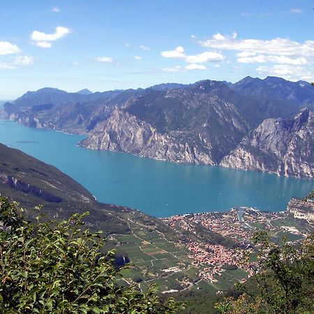 Casa Di Nin Apartment Torbole Sul Garda Exterior photo